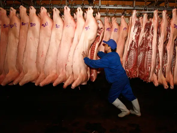 Plummeting Pork Prices Pose Deflation Threat to China