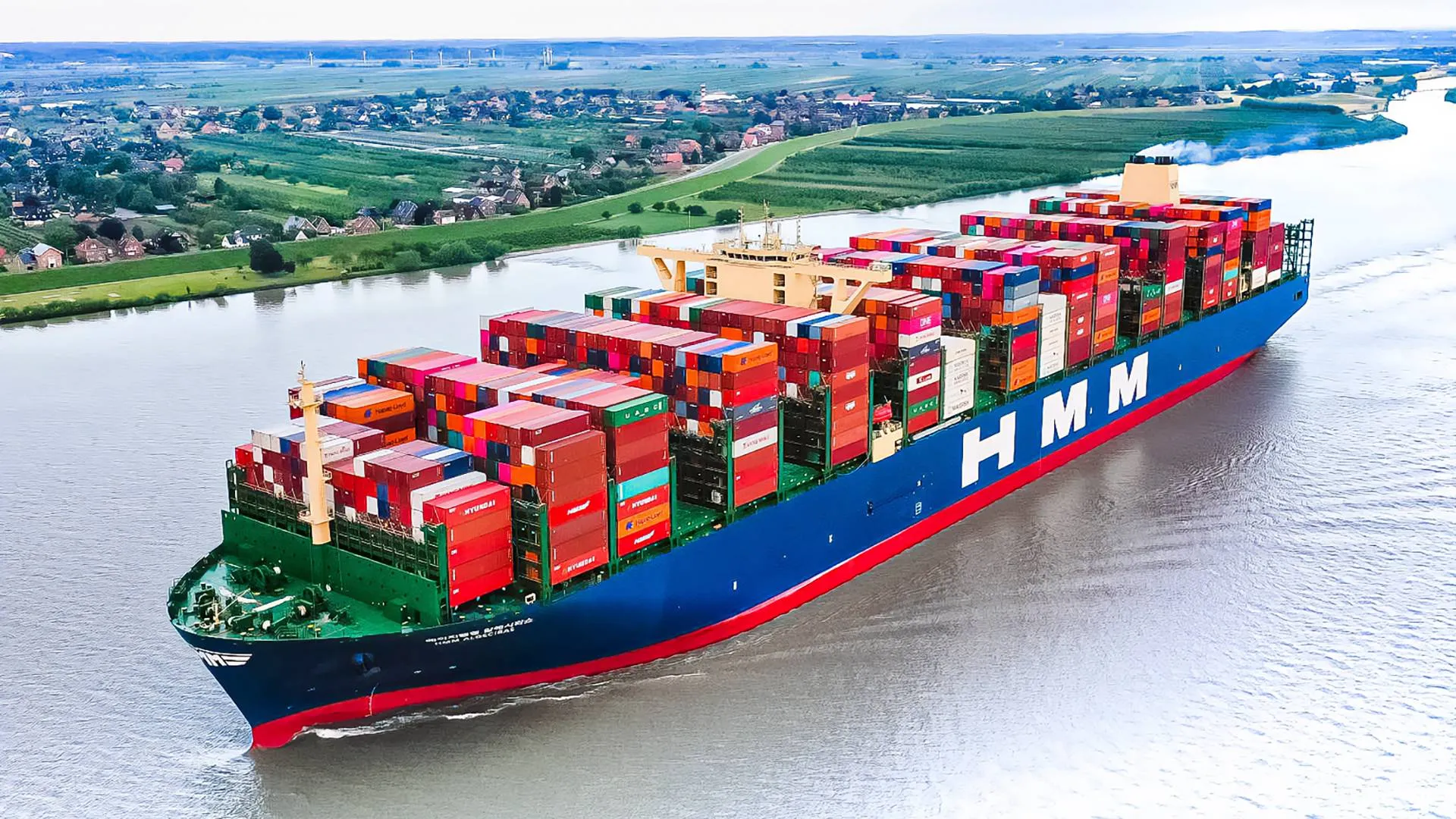 Container shipping profits plunge & job cuts