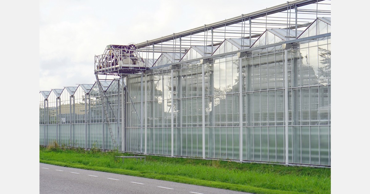 Midland Valley High School gets new greenhouse