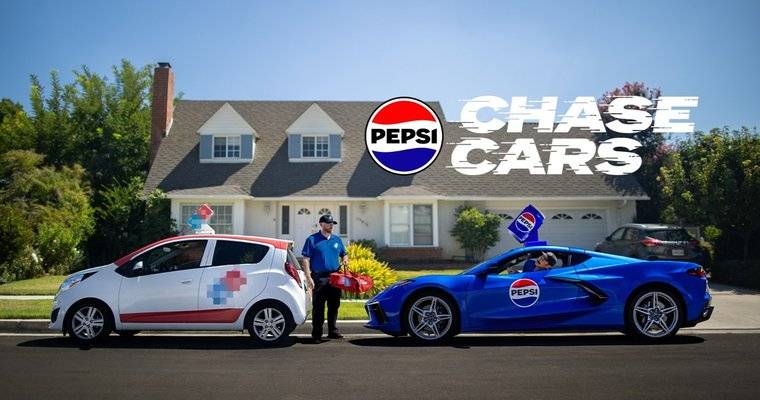 Pepsi launches “Chase Cars” stunt with national pizza brands