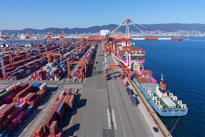 Trade between Japan and the US sees an increase in container shipments in 2024.