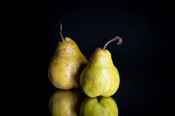 Biggest Challenges in Pear Farming & How Farmers Can Adapt