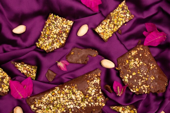 Future of customizable dessert topping lines using AI dosing tech