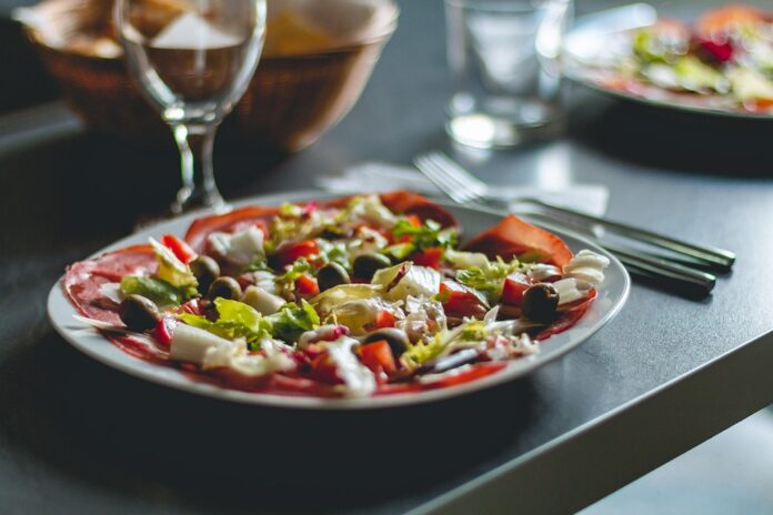 Global olive oil market trends shaping premium food retail