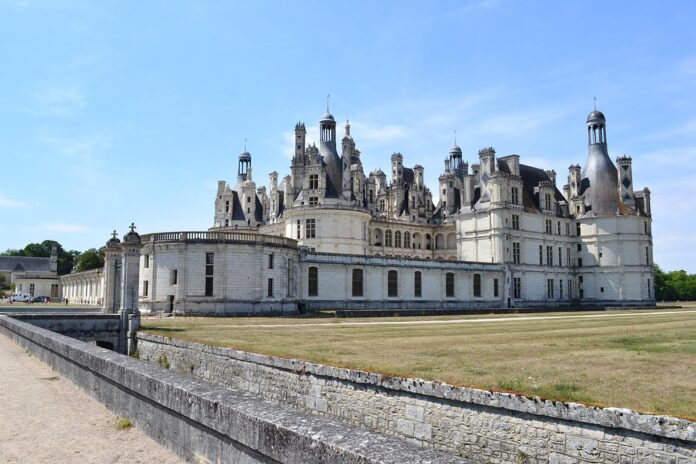 How Chambord stands out among fruit liqueurs for balance and depth