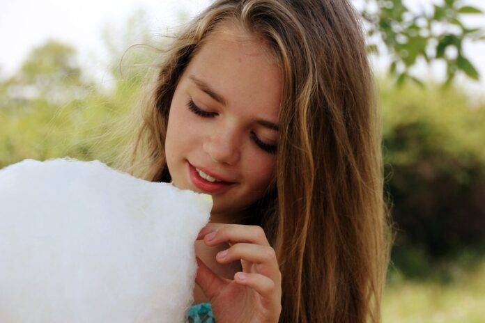 How Regional and Cultural Variations of Candy Floss Influence Global Trends
