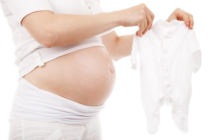 How beverages support lactation and breast milk production naturally