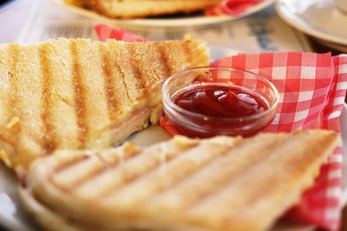 Innovations in Ketchup Packaging Technology for Extended Shelf Life and Convenience