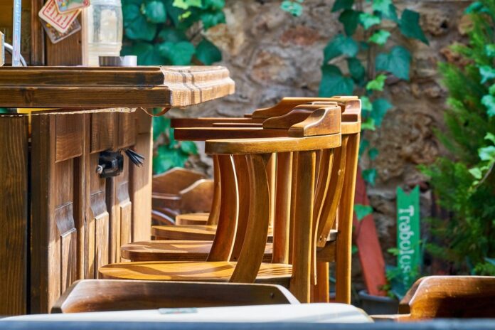 Leveraging Data Analytics in Bistros: Inventory Management and Sales Optimization