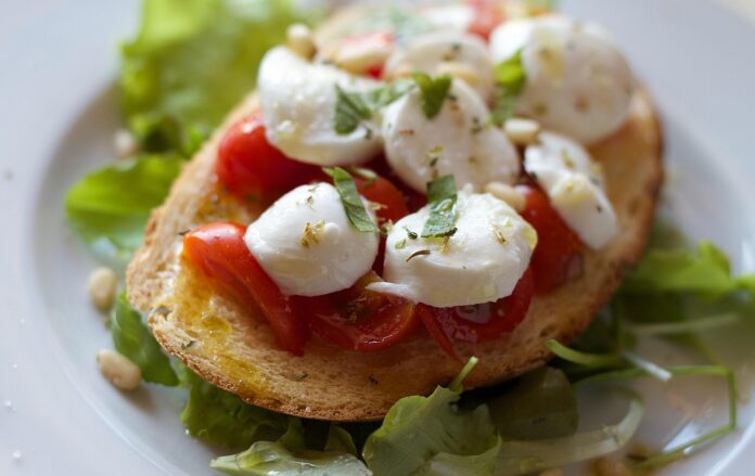 Private label veggie snack brands are disrupting legacy salty snack brands