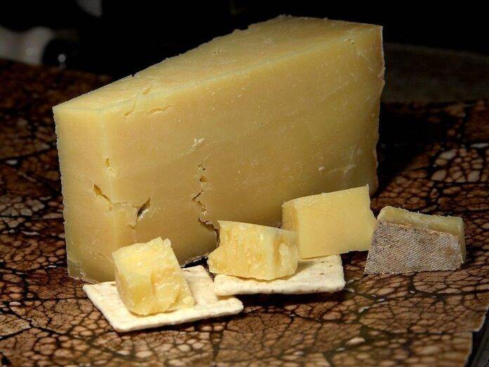 Regulatory Standards and Labeling of Cheddar Cheese Worldwide