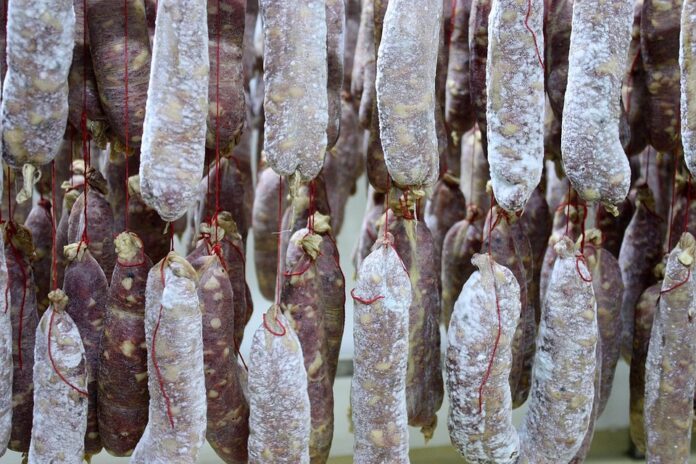 Shelf Life and Cure Methods in Commercial Salt Pork Production