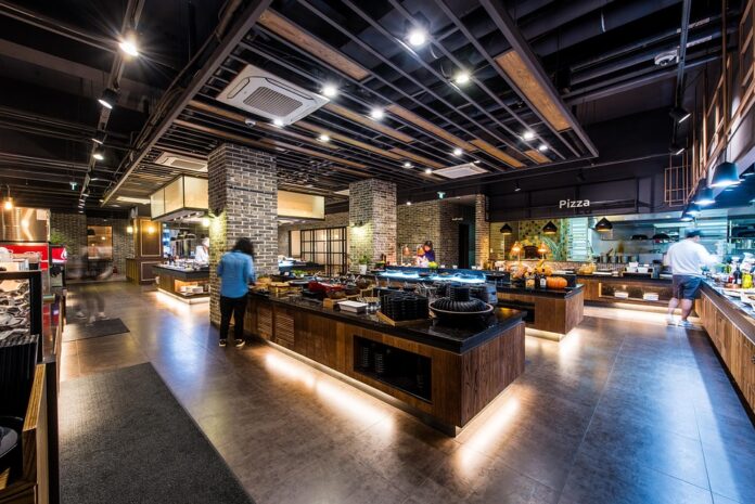 The Evolution of Customer Loyalty in Salad Bars: Personalization