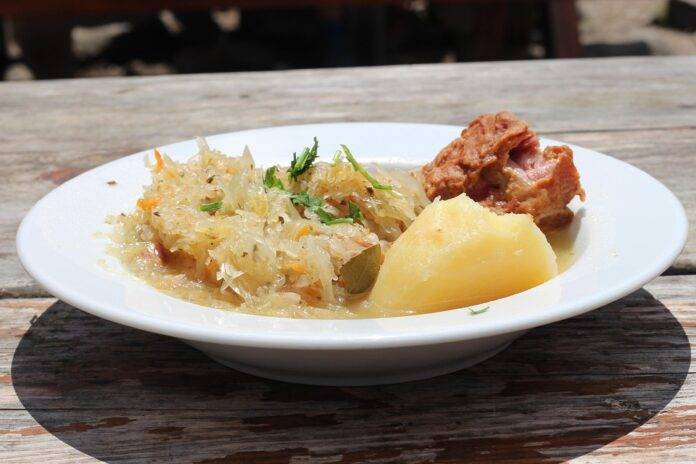 The Global Sauerkraut Market From Traditional Fermentation to Modern Superfood