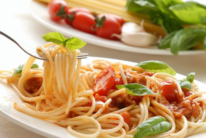 The Rise of Specialty Tomato Sauce Varieties Organic Spicy and International Flavors