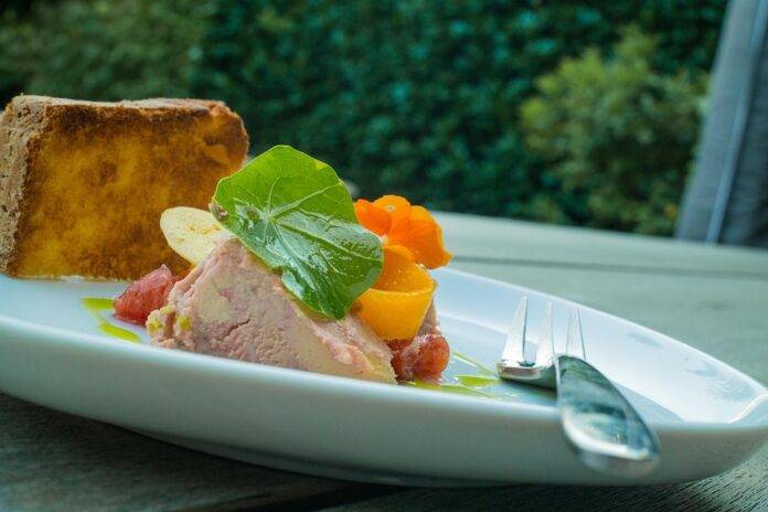 The Rise of Vegan and Ethical Foie Gras Alternatives in the Luxury Food Industry.