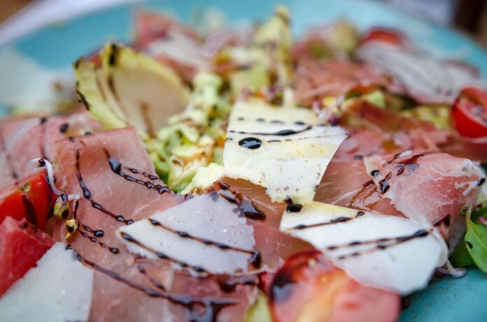 The Role of Balsamic Vinegar in Fine Dining and Home Cooking
