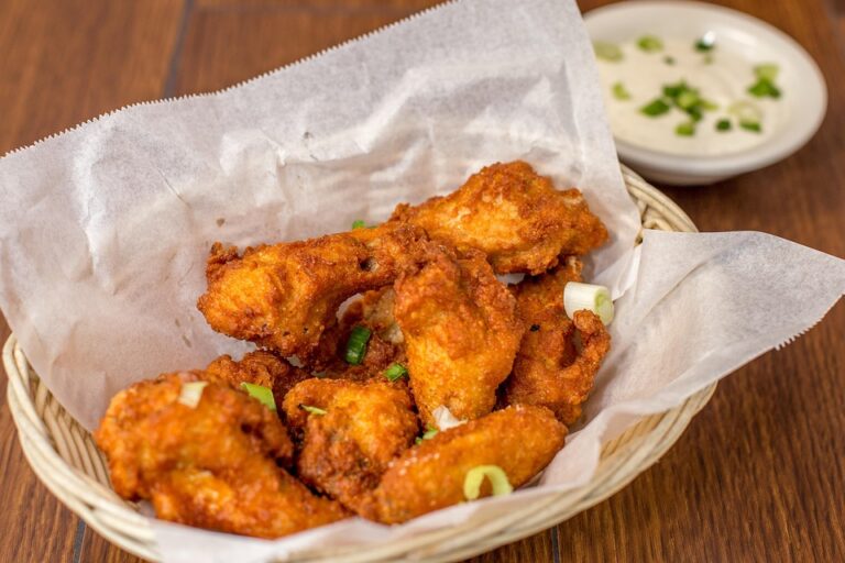The Role of Hot Sauce in Fast Food and Restaurant Chains The Role of Hot Sauce in Fast Food and Restaurant Chains