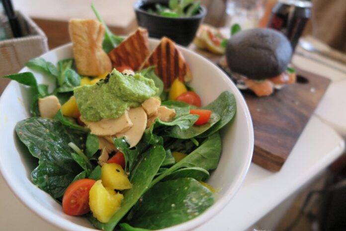 The top 10 packaged spinach brands in global supermarkets