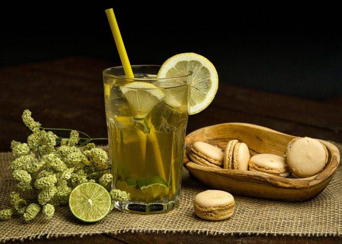 Why fruit flavored iced teas combine refreshment with health appeal
