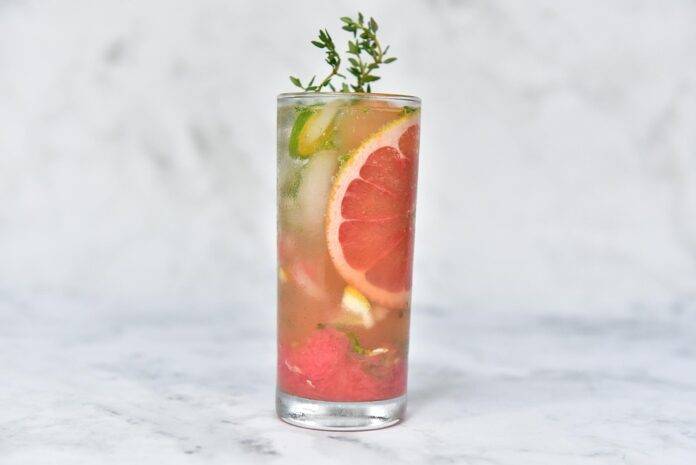 Why pH levels affect color stability in natural beverage formulas