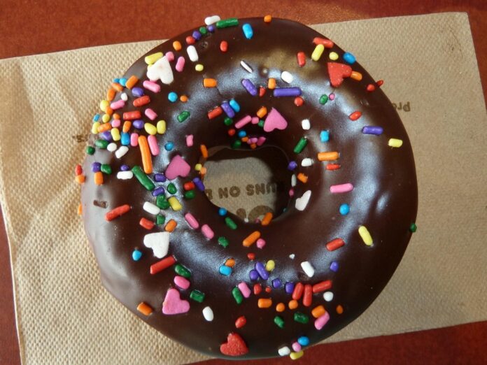Top 10 bakery chains known for iconic donuts worldwide