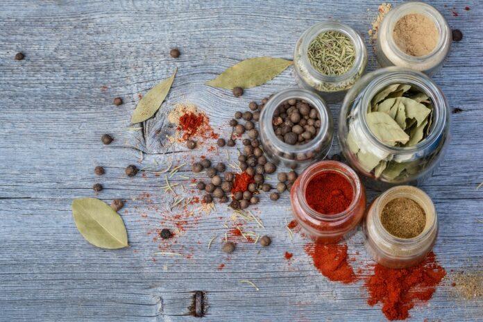 Top 10 bay leaves importing countries in the world in 2025