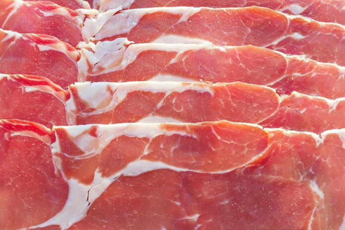 Top 10 bulk pig food suppliers for retailers and distributors