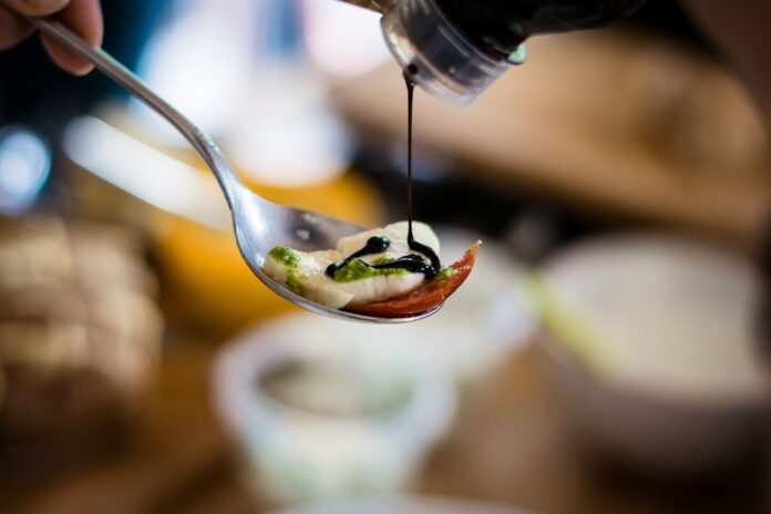 Top 10 countries exporting the most balsamic vinegar worldwide