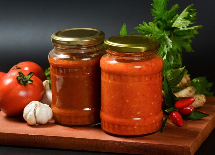 Top 10 countries importing the most sauces globally