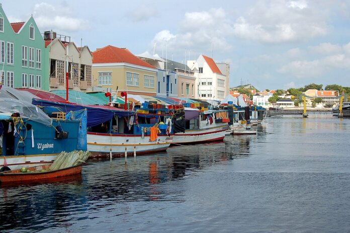 Top 10 curaçao brands used in bars and restaurants