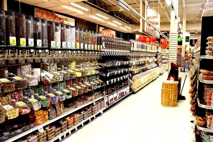 Top 10 hypermarket chains in Italy by market share
