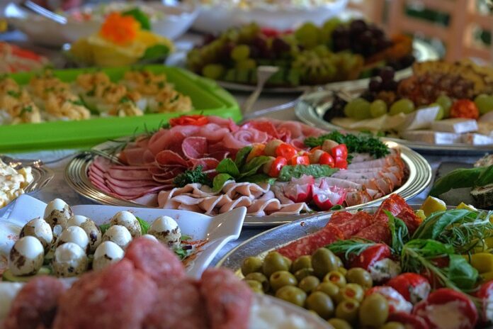 Top 10 industrial catering companies in India in 2025