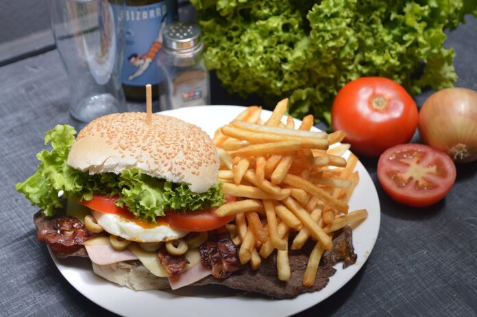 Top 10 institutional food services chains expanding fastest in 2025