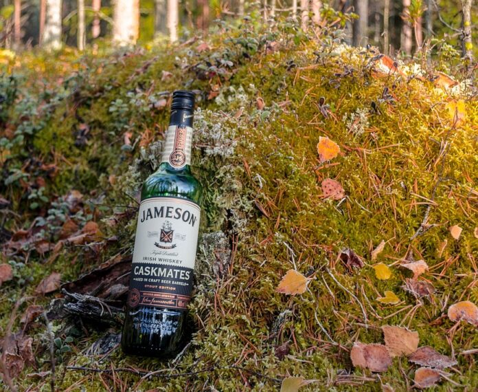 Top 10 premium blended whiskey brands by market share