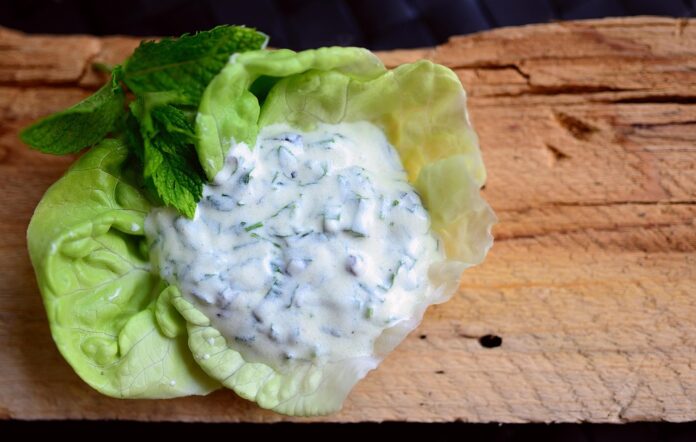 Top 10 salad dressing companies with international distribution
