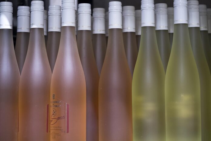 Top 10 sparkling wine brands imported in Asia