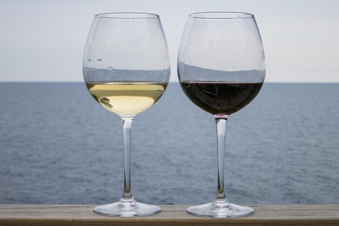 Top 10 traditional method wine brands imported in Europe
