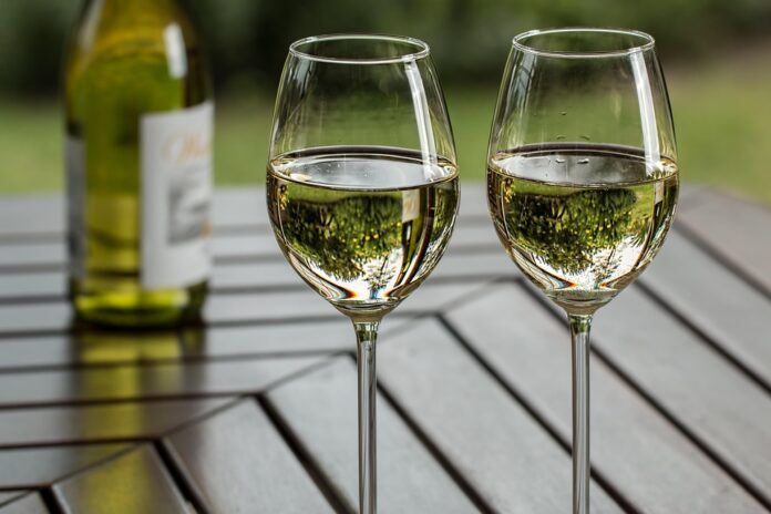 Top 10 white wine brands imported in Europe